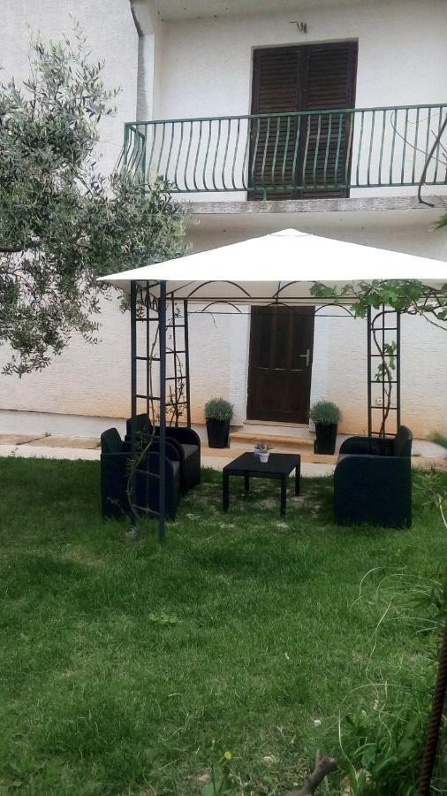 Apartmani Dana Sukosan Sukošan Exterior foto