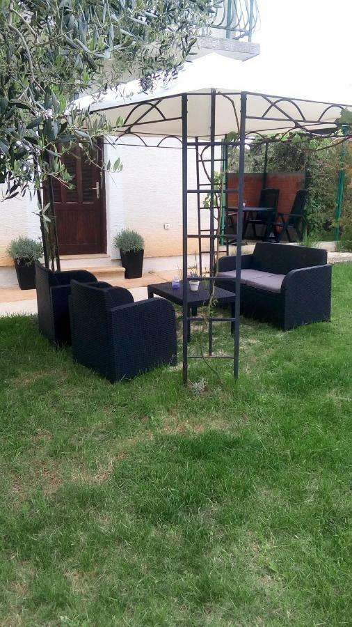 Apartmani Dana Sukosan Sukošan Exterior foto